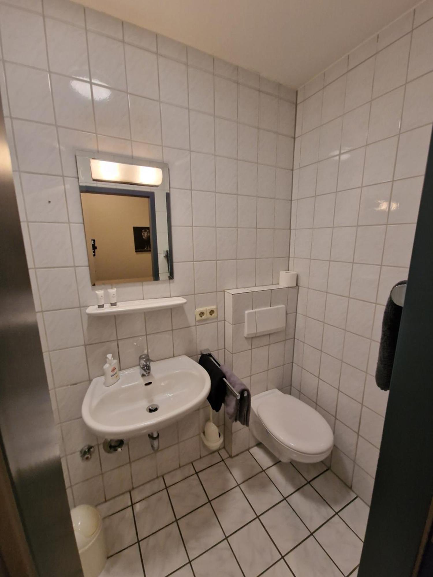 Gasthaus Pension Doerenkrug - Restaurant Augustdorf Buitenkant foto